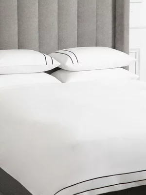 Guest House Duo Duvet Cover Set 400 Thread Count White & Anthracite