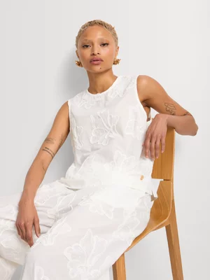 Embroidered Sleeveless Shell Top