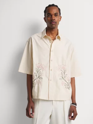 Markham Men's Cropped Boxy Embroidery Ecru Shirt