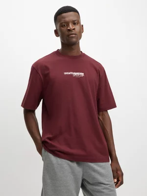 TS Mens Graphic Maroon Tee