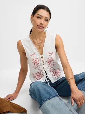 Jet Women’s White Red Scalloped Boho Vest