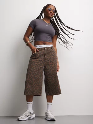 Nike Women's NSW Chill Knit Cropped Grey T-Shirt