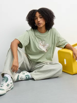 New Balance Women's Flowwr Shoe Green T-Shirt