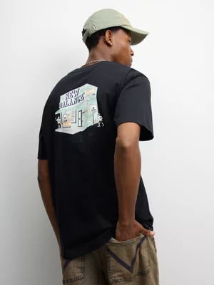 New Balance Men's Athletics Strefront Graphic Black T-shirt