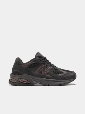 New Balance Men's 2010 v1 Black/Rust Sneaker