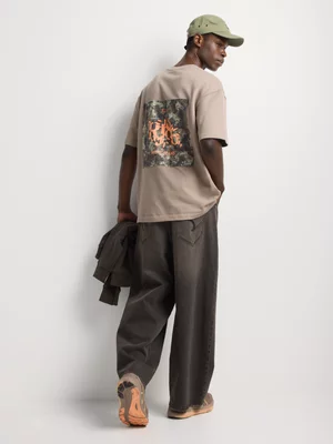 Relay Jeans Men's Boxy Fit Fleece Stone Graphic T-Shirt