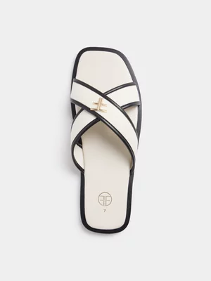 FF Cross Over Flat Sandals
