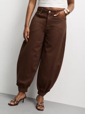 The FIX Women's Brown Balloon Jeans With Cuff