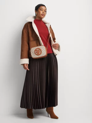 Highneck Extended Shoulder Top