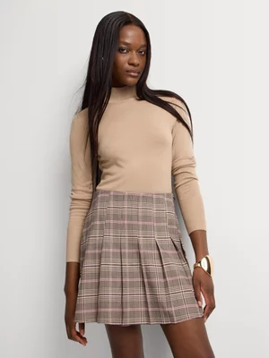 High Neck Fitted Jersey