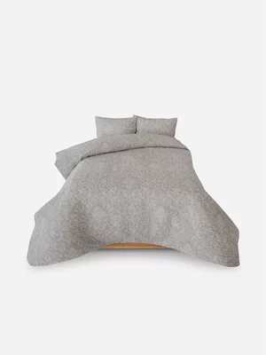 Volpes Gail Nude Quilt Set