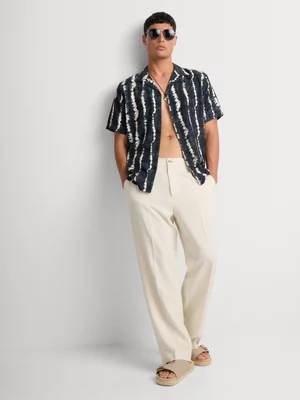 Markham Men's Relaxed Fit Printed Cotton Black Viscose Shirt